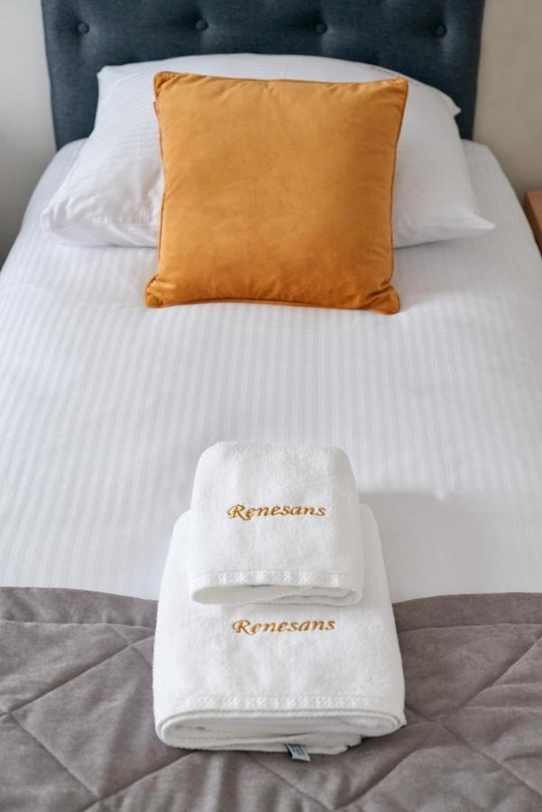 Hotel Renesans Zamość Екстериор снимка